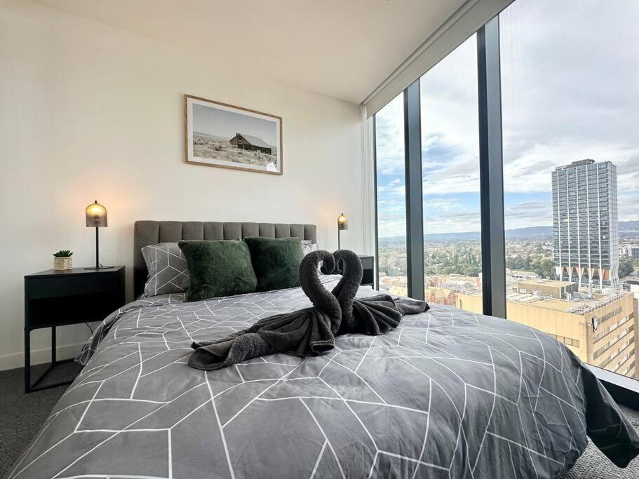 Luxury Top Level 1 Bedroom Apartment With Stunning View In Adelaide Cbd - 1 Minute Walk To Rundle Mall - Free Wifi & Netflix Exterior foto