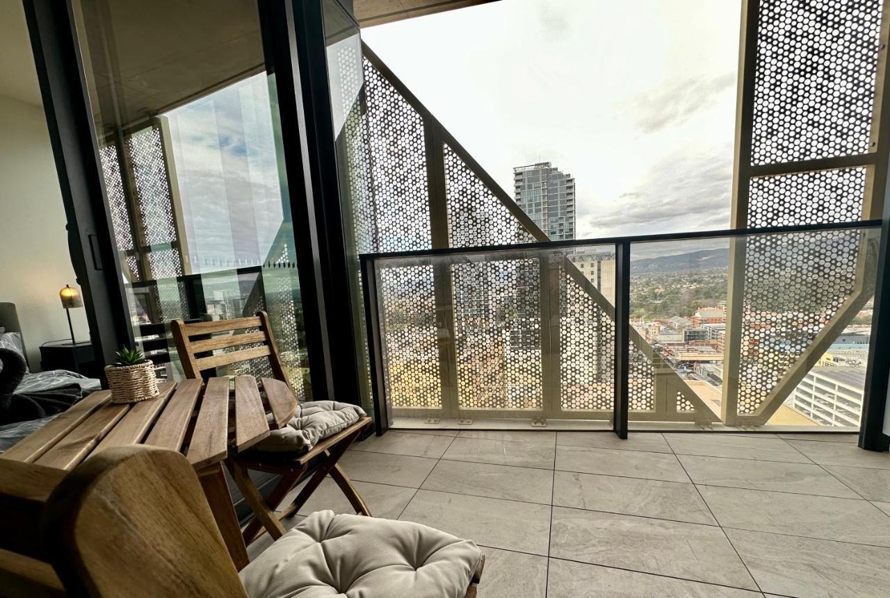 Luxury Top Level 1 Bedroom Apartment With Stunning View In Adelaide Cbd - 1 Minute Walk To Rundle Mall - Free Wifi & Netflix Exterior foto